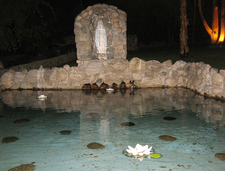 Alquiler de Cabañas en el Bolson - La fuente de la Virgen